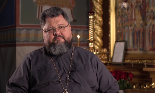 Священник Нестор Коломиец рассказал о молитве перед сном