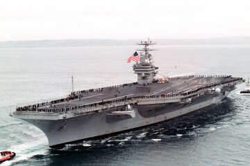 Uss_carl_vinson_cvn-70