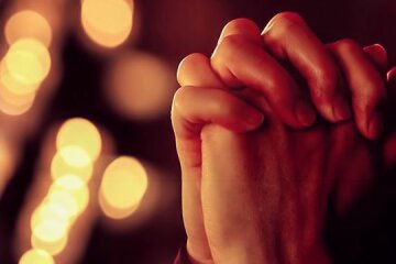 руки молитва