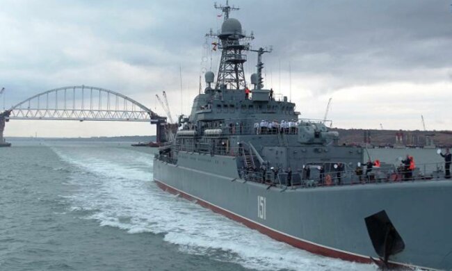 корабль, море