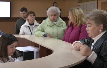 Грошова допомога для пенсіонерів у Чернігівській області