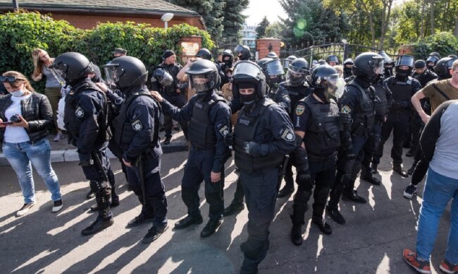 силовики, правоохранители