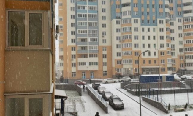 Істеричний крик з ліфта в багатоповерхівці переполошив одеситів, відео: "Випустіть мене..."