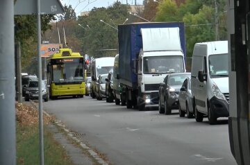 Ограничение движения транспорта в Харькове
