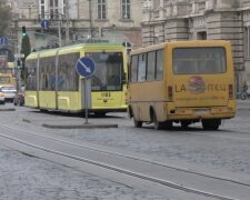 Ограничение движения транспорта во Львовской области