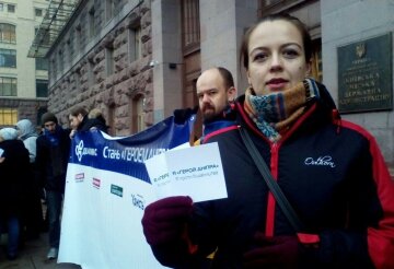 Геть будівництво на Героїв Дніпра: розлючені активісти прийшли в КМДА (фото)