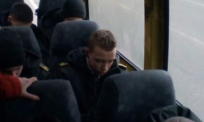 "Ганьба їм і їхнім командирам": майбутні захисники України вразили свинським вчинком у Дніпрі