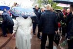 Багато військових і квітів: як відзначають День пам'яті в Одесі, фото