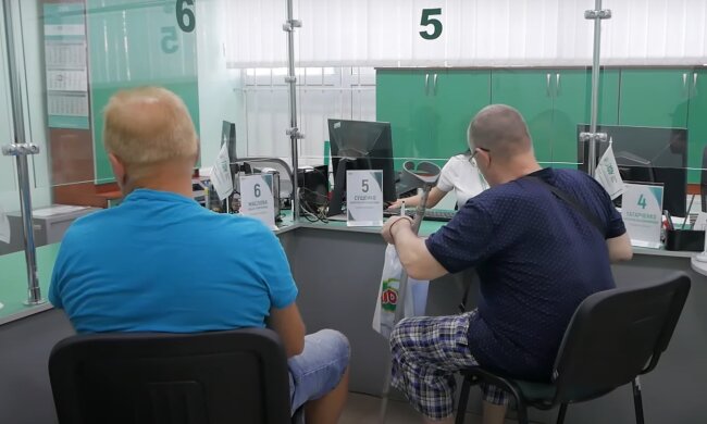 Бесплатные продукты для ВПЛ и пенсионеров в Полтаве