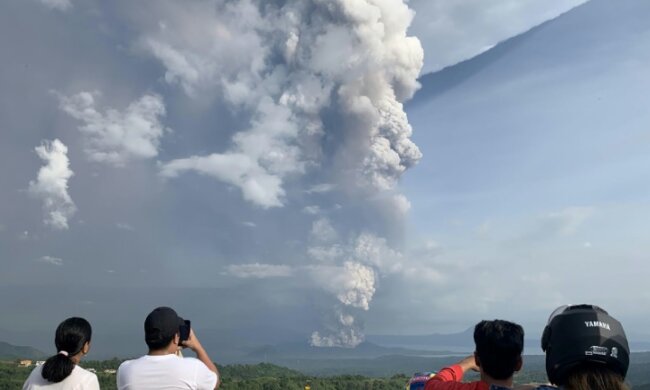 Курорт за лічені години перетворився в похмурий "сайлент хілл": "Накрила вогненна лава і..."