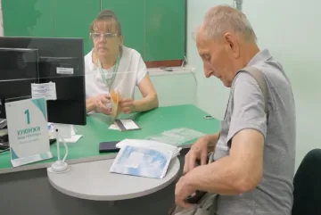доплаты для пенсионеров в Днепропетровской области