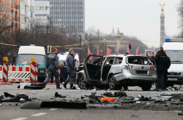 взрыв авто в Берлине