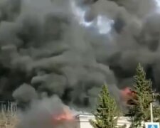 В россии вспыхнул новый масштабный пожар: что горит на этот раз, «пламенем охватило…»