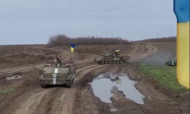 ЗСУ, техніка, прапор України, колона ЗСУ