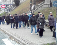 Киевляне устроили митинг под Нацбанком (фото)