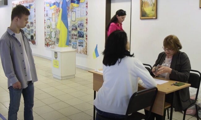 Безкоштовні продукти для пенсіонерів у Полтаві