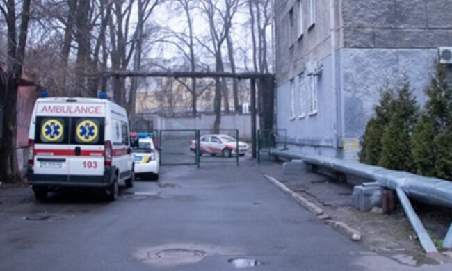 "Дитину мені видали в пакеті": у пологовому будинку під Дніпром сталася моторошна історія