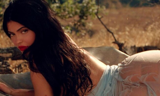 кайли дженнер