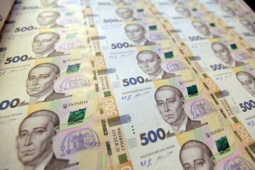 Головне за день: доленосний для українців закон і наслідки візиту Путіна до Меркель