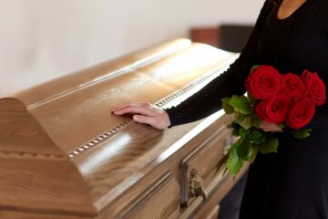 похороны, гроб, прощание