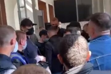 "Довели до ручки": кияни збунтувалися і прорвалися до Кличка, відео