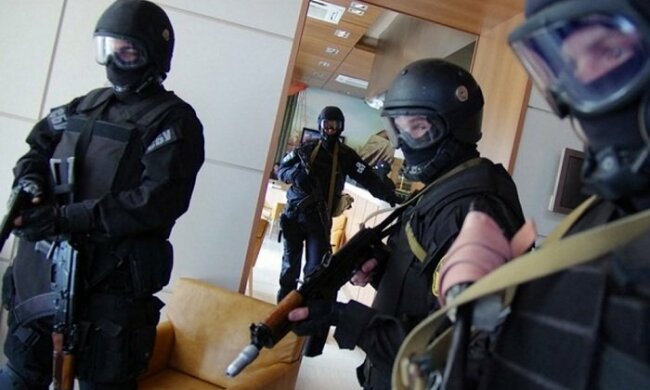 СБУ, маски шоу