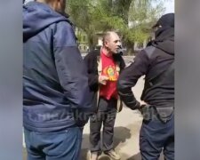 "Моя футболка не заборонена": відео затримання одесита в одязі з написом СРСР
