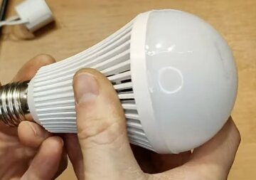 График отключения света в неделю с 5 по 11 января в Чернигове