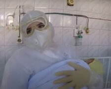 "Омікрон" масово косить дітей в Одесі, місць для всіх не вистачає в лікарнях: що кажуть батьки