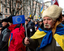 Жизни украинцев и европейцев сравнили в деталях: «нам — «армия, язык, вера», а им – …»