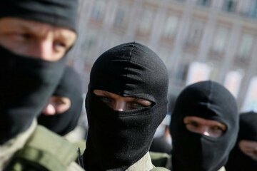 У центрі Києва прогриміли постріли, поліція оточила територію: що відбувається