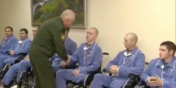 "Обміняли ноги на медальки": у росії урочисто "нагородили" окупантів, які стали інвалідами