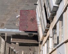 В Одесі 18-річний хлопець викинувся з вікна: кадри і фатальні подробиці