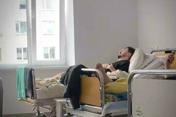 "Бачив момент, коли мені відстрелило пальці": український співак-волонтер потрапив під обстріл росіян