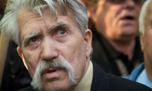 Левко Лукьяненко