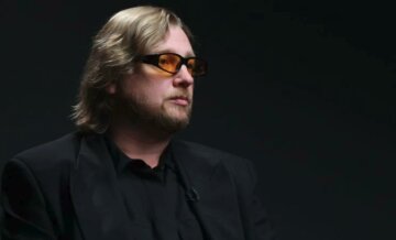 Владимир Петров