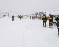 Сніговий полон: в Італії врятували ще шістьох
