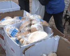 Безкоштовні продукти для ВПО та пенсіонерів у Кропивницькому