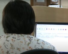 Грошова допомога для пенсіонерів з Донецької області