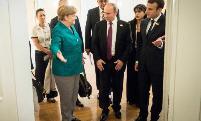 Макрон Меркель Путин