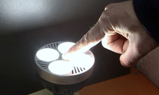 График отключения света в Черниговской области на 12 ноября