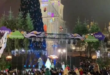 Ні масок, ні дистанції: у Києві закриють всі новорічні ярмарки через порушення карантину