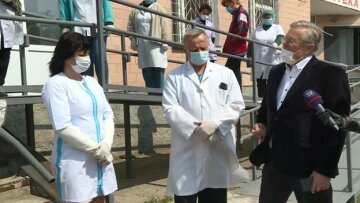 Фонд Марченко и Медведчука помогает медикам и малообеспеченным на Черкасчине