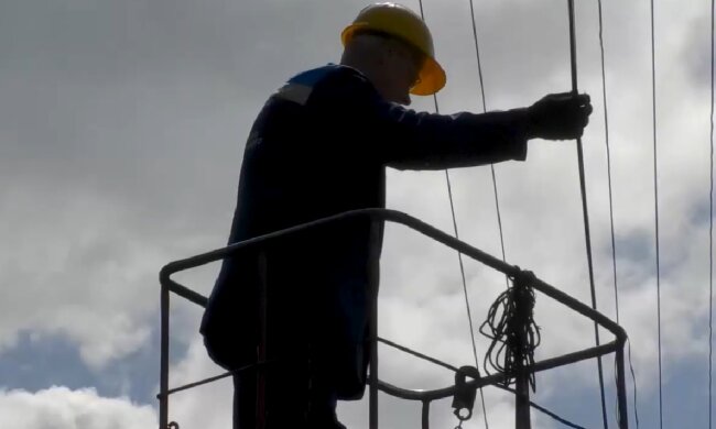 Графіки відключення світла в Сумах на 23 грудня