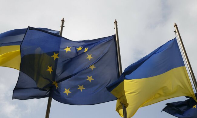Украина-ЕС-флаг