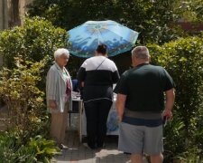 Гуманітарна допомога для пенсіонерів у Черкасах