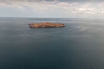 остров Змеиный