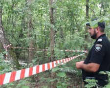 Трагедією закінчилися пошуки поліцейського в Одесі: знайшли пов'язаним на дереві