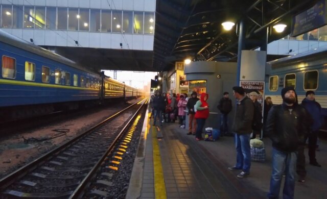 вокзал киев поезда