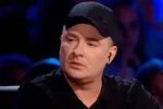 Вечного холостяка Андрея Данилко засняли в аэропорту с известной певицей-красоткой: "Какие нежные..."